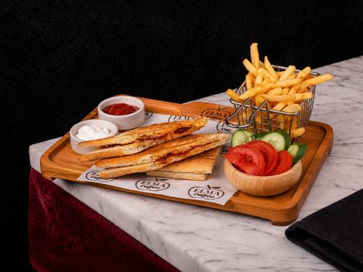 Sucuklu Tost