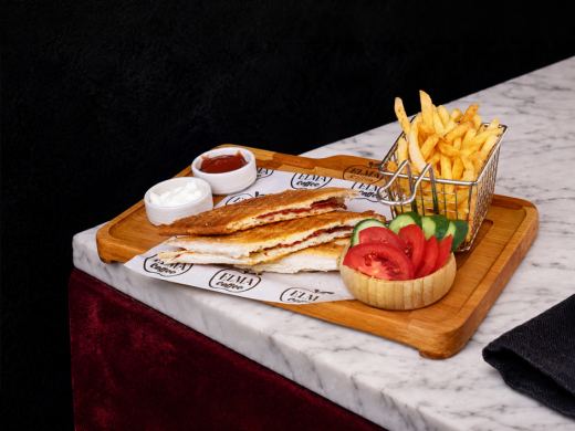 Pastıramlı Tost